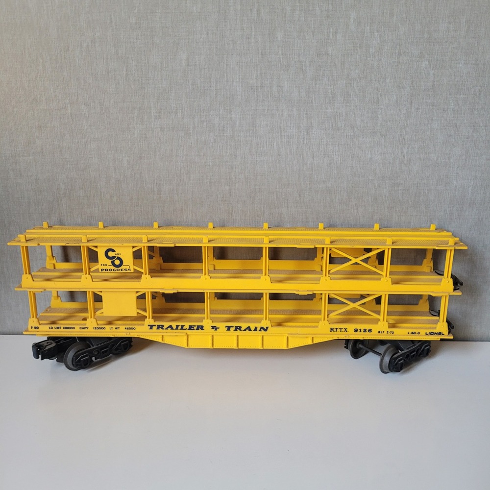 Lionel 9126 Auto Carrier O Scale Yellow C&O Trailer Train Flatcar Vintage 1973